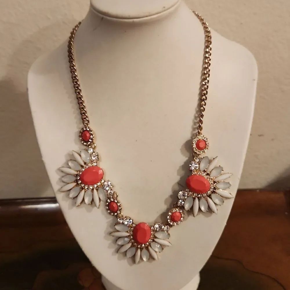 Costume Jewelry Necklace